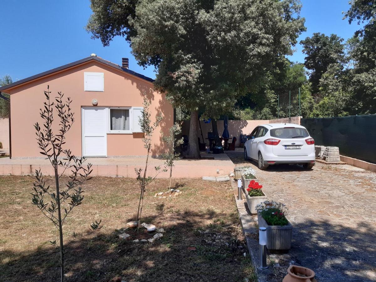 Lave II Cozy House Ližnjan Exterior foto