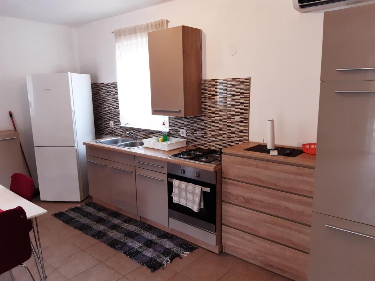 Lave II Cozy House Ližnjan Exterior foto